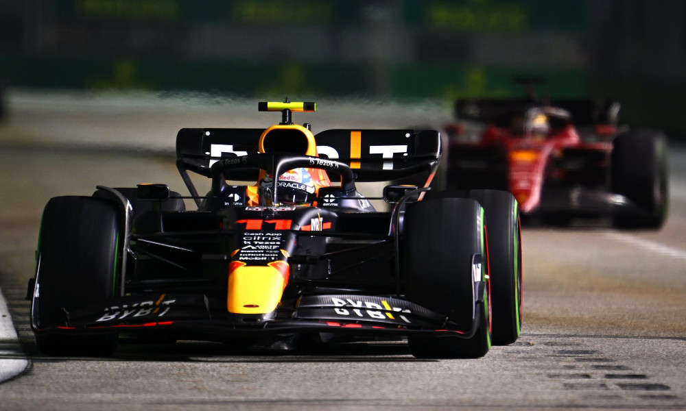F1 – GP Σιγκαπούρης: Θρίαμβος Πέρεζ, αναβολή στέψης για Φερστάπεν