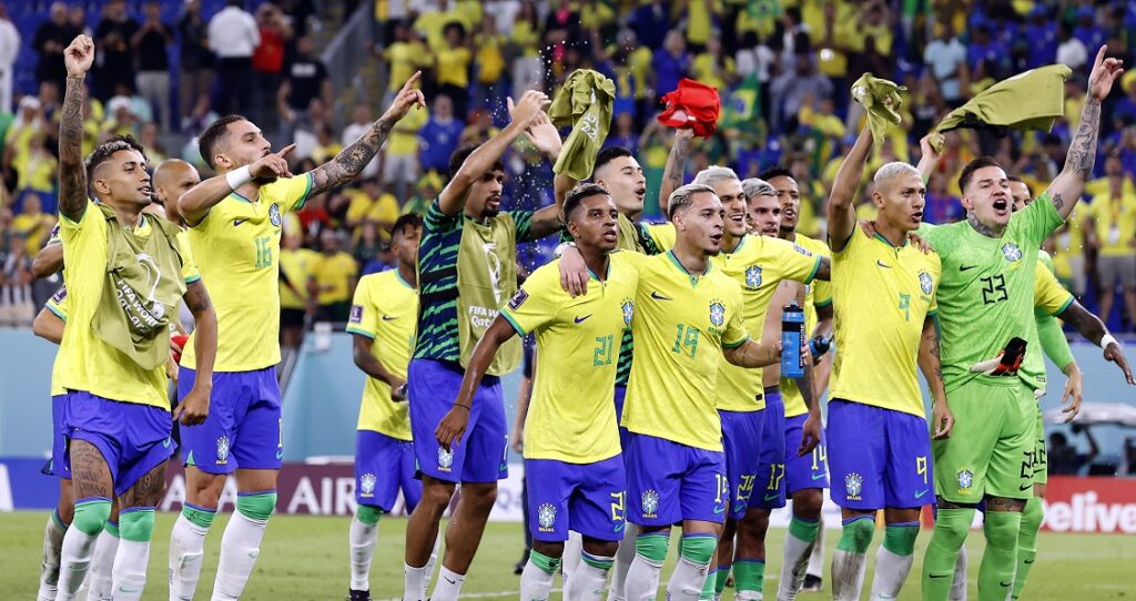 Μουντιάλ 2022: Ο Κασεμίρο έδωσε την πρόκριση στη Βραζιλία – Μία θέση για τρεις διεκδικητές την τελευταία αγωνιστική (7ος όμιλος)