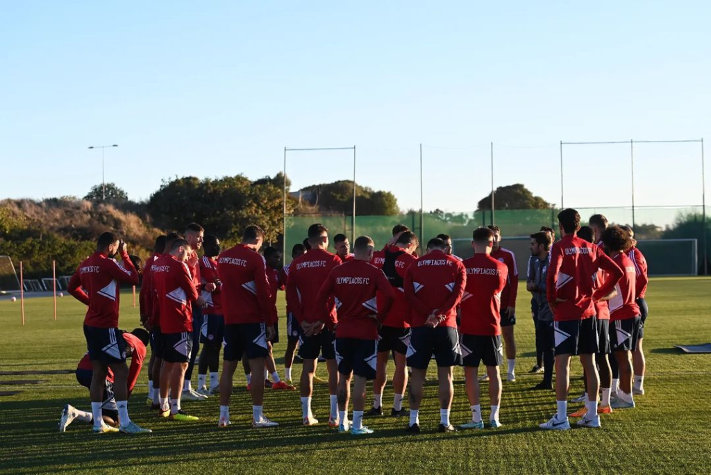 Ο Ολυμπιακός πάει στο Περιστέρι με Βαλμπουενά και Βρουσάι