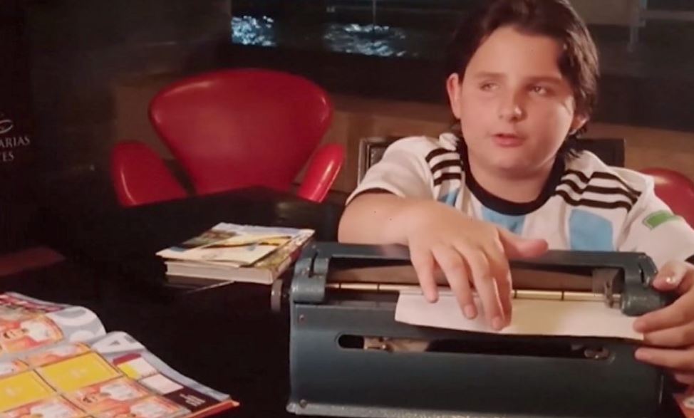 Παγκόσμιο Κύπελλο: Τυφλός 12χρονος δημιούργησε άλμπουμ με αυτοκόλλητα σε Braille γραφή