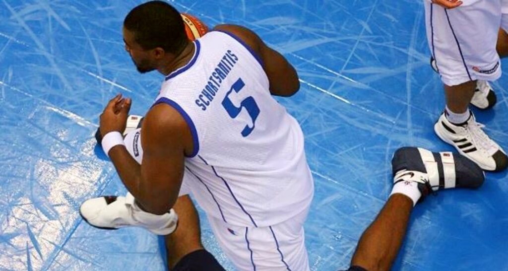 Η FIBA θυμήθηκε την τρομερή εμφάνιση του Σοφοκλή Σχορτσιανίτη κόντρα στις ΗΠΑ (vid)
