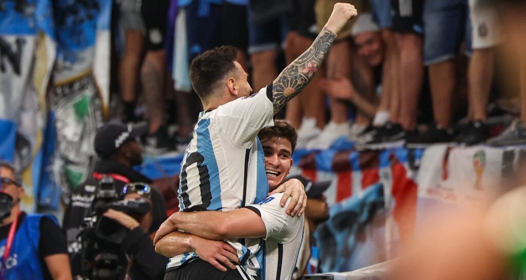 Αργεντινή-Αυστραλία 2-1: Δια… ποδός Μέσι, η Αργεντινή στους «8»