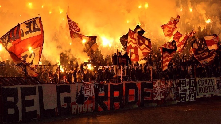 Οπαδοί του Ερυθρού Αστέρα έκλεψαν πανό των ultras της Ρόμα