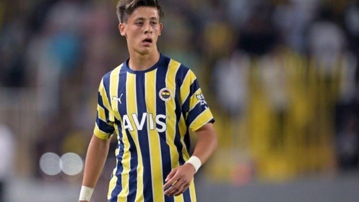 Νάπολι: Φαβορί για 17χρονο Τούρκο φορ