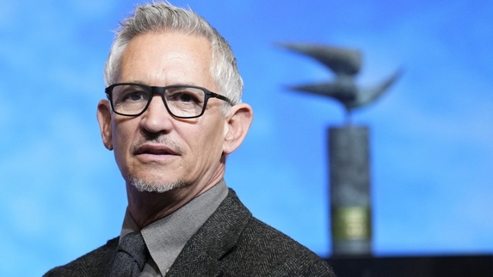 Γκάρι Λίνεκερ: Μεγαλώνει το κύμα αλληλεγγύης