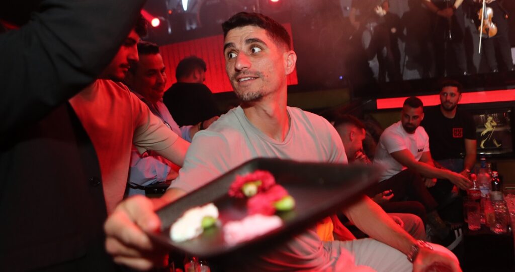 ΑΕΚ: Το ξέφρενο γλέντι των πρωταθλητών (vid)