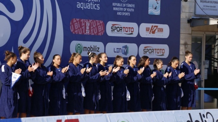 Πρώτη και αήττητη στα προημιτελικά η εθνική νεανίδων