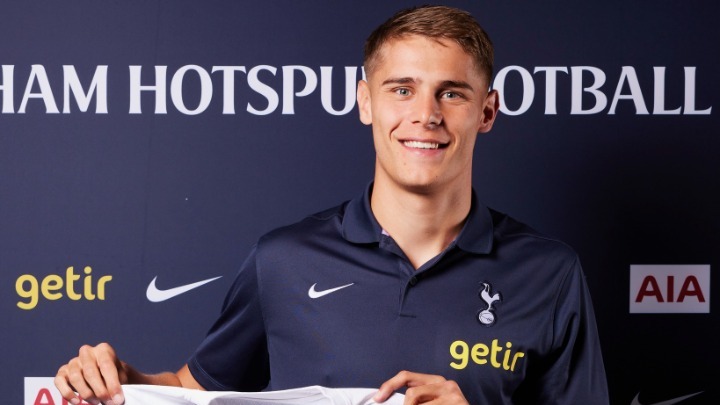 Πάιχτης της Τότεναμ και επίσημα ο ο Φαν ντε Φεν