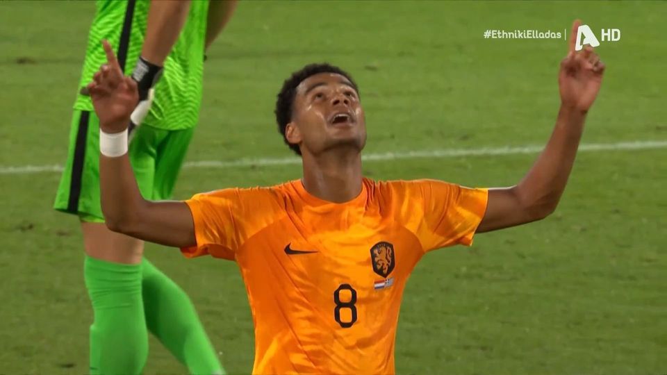 Ολλανδία – Ελλάδα 2-0: Ο ξεχασμένος Χάκπο έκανε ανενόχλητος το 2-0 (vid)