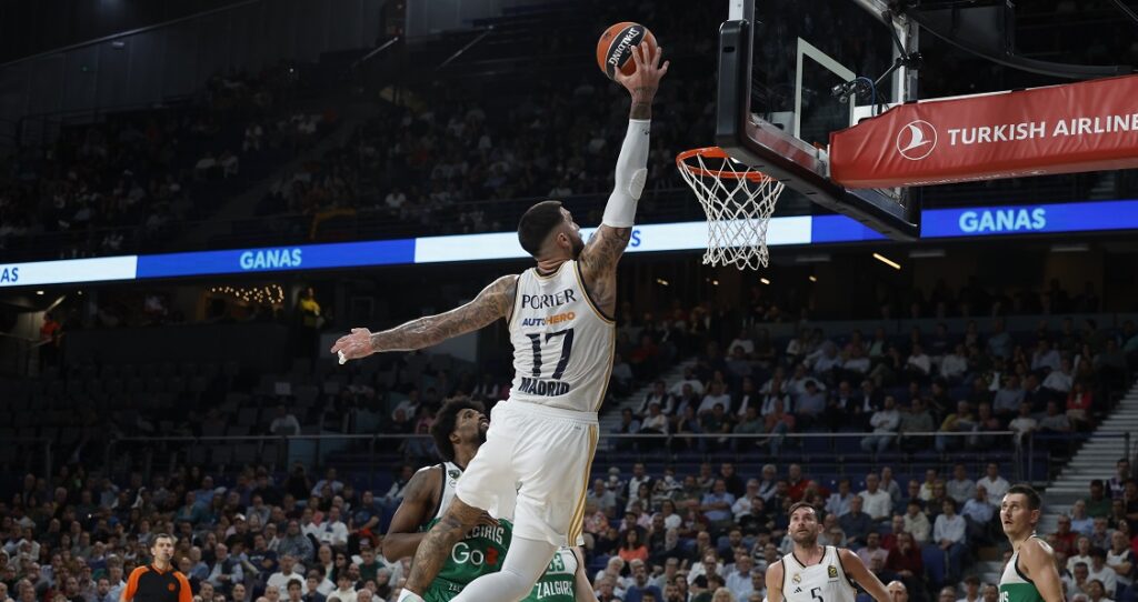 EuroLeague: Πρώτη νίκη για την Αναντολού Εφές – «3/3» για Μπαρτσελόνα και Ρεάλ Μαδρίτης