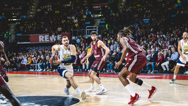 EuroLeague: 4η σερί νίκη για τη Βίρτους Μπολόνια – Πρώτο «διπλό» για τη Φενερμπαχτσέ