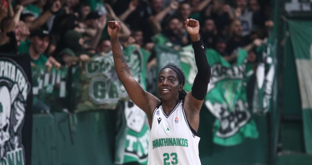 Παναθηναϊκός – Ολυμπιακός 56-55: Η Τζόουνς «υπέγραψε» το «θρίλερ»