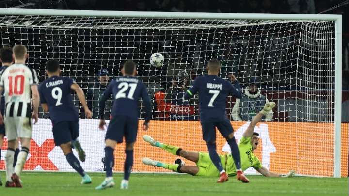 Η UEFA «έκοψε» τον διαιτητή που είδε πέναλτι στο Παρίσι