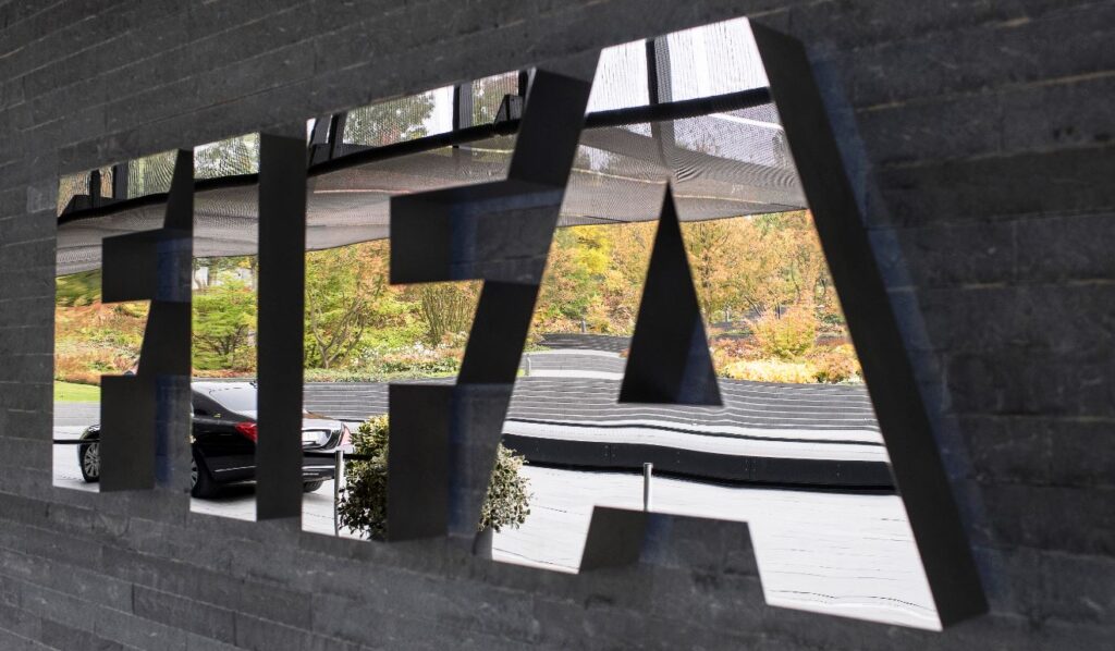 FIFA και UEFA απειλούν το ισπανικό ποδόσφαιρο με κυρώσεις
