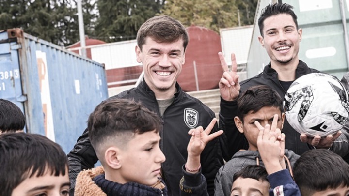 Μοίρασαν χαμόγελα οι παίκτες του ΠΑΟΚ