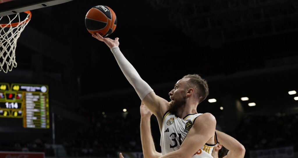 EuroLeague: Χωρίς φρένα η «Βασίλισσα» – Δεν αφήνει την τετράδα η Φενέρμπαχτσε