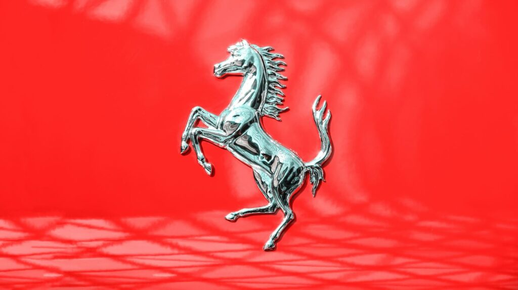 Ferrari: Αύξησε την αξία της κατά επτά δισ. λόγω Χάμιλτον