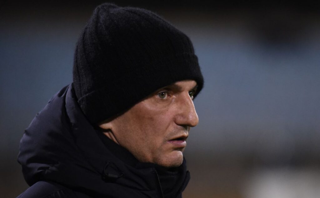 Λουτσέσκου: «Υπάρχουν αποφάσεις που ευνοούν ομάδες»