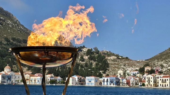 Η Ολυμπιακή Φλόγα έφτασε στο Καστελόριζο και έστειλε τα μηνύματα της σε όλο τον κόσμο