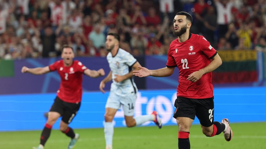 Euro 2024: Ιστορική πρόκριση για την πρωτάρα Γεωργία που νίκησε 2-0 την Πορτογάλια