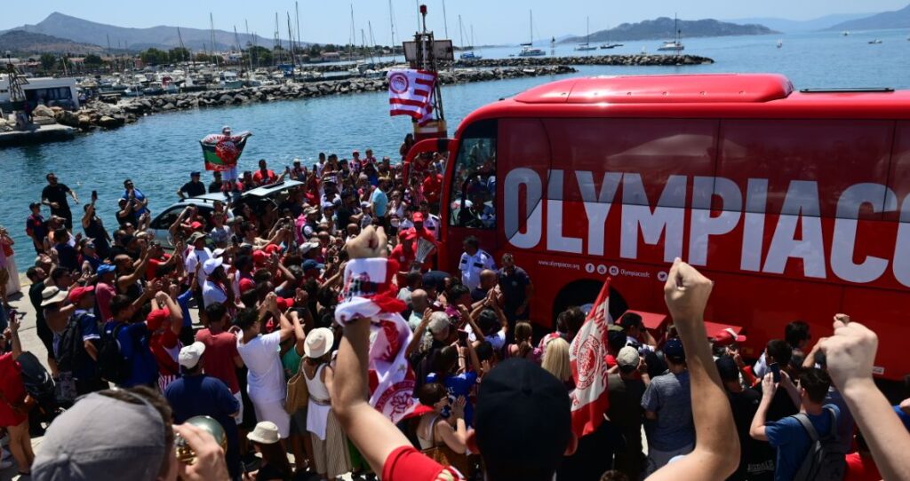 Ολυμπιακός: Χαμός στην Αίγινα για τα ευρωπαϊκά κύπελλα