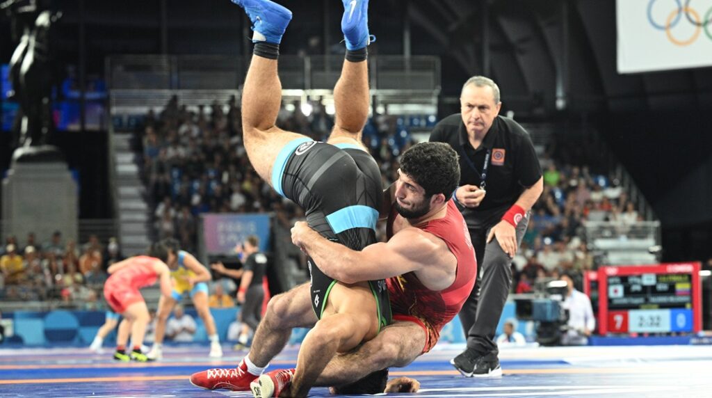 Ηττήθηκε στους «8» ο Κουρουγκλίεβ – Διατηρεί ελπίδες για χάλκινο μέσω ρεπεσάζ