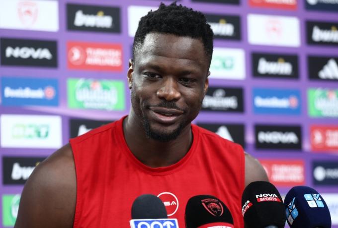 Φαλ: «Θα παίξει σκληρά η Φενέρ, θα είναι δύσκολο ματς»