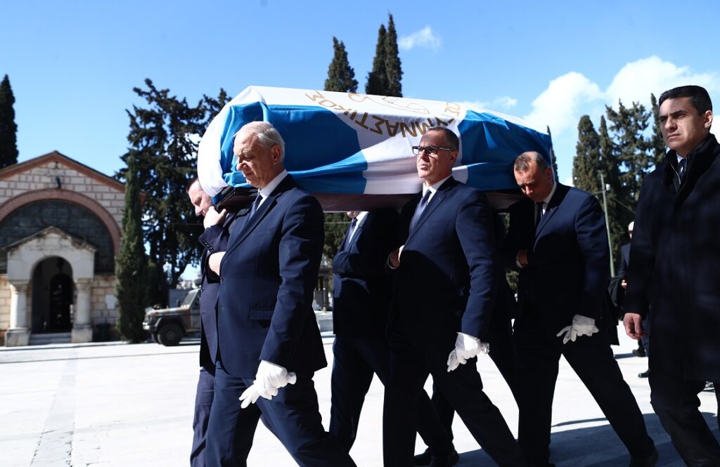 Το «τελευταίο αντίο» στον μεγάλο Έλληνα Ολυμπιονίκη, Γιώργο Ρουμπάνη