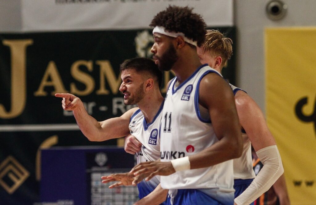 Καρδίτσα: Δείτε το αδιανόητο buzzer-beater του Νίκου Δίπλαρου