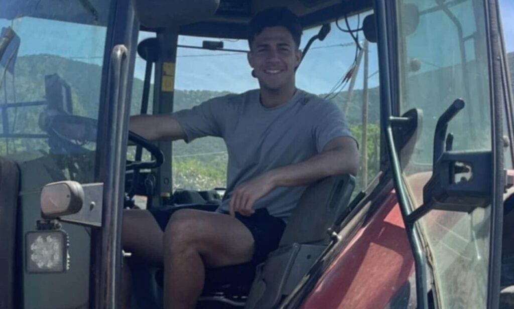 Κωστούλας: Άφησε το γήπεδο κι έπιασε το… τρακτέρ