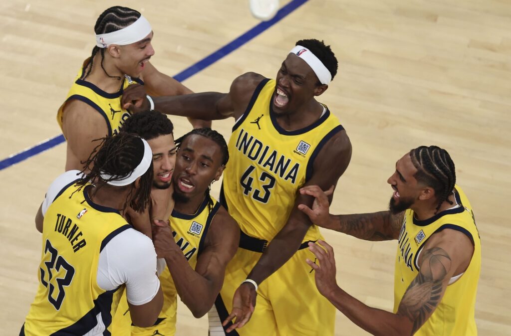 NBA: Επική ανατροπή των Πέισερς μέσα στην Νέα Υόρκη