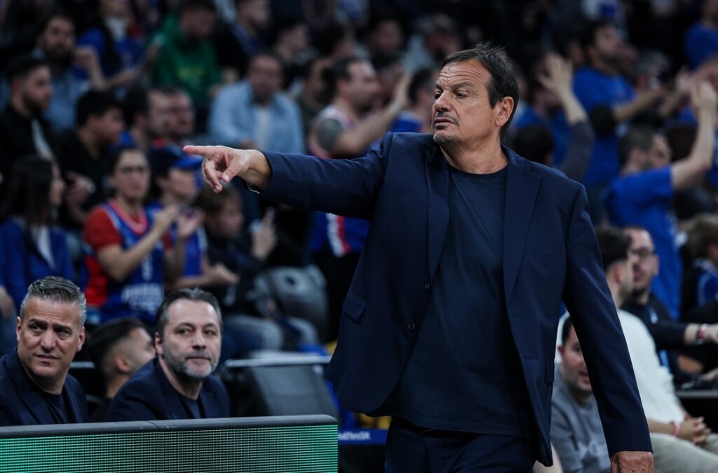 Αταμάν: Έκανε χειρονομία προς τους οπαδούς της Εφές και αποχώρησε