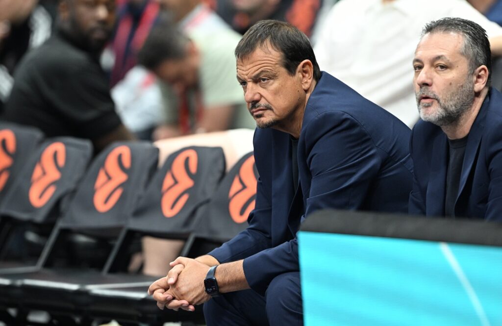 «Χείμαρρος» ο Αταμάν: «Σε ποιο γήπεδο βάζεις τους οπαδούς του Ολυμπιακού πίσω από τον δικό μας;»