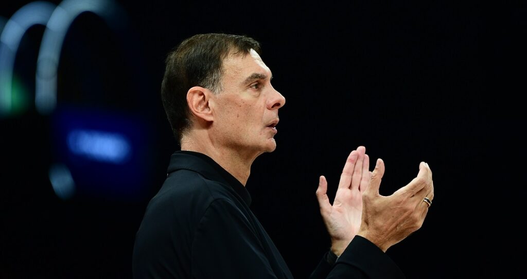 Μπαρτζώκας: «Κάναμε καταπληκτική σεζόν, αλλά σε 40 λεπτά διαλύθηκαν όλα»