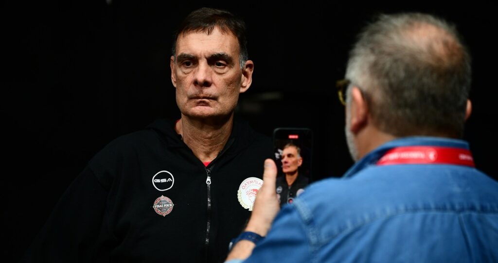 Μπαρτζώκας: «Δεν έχω δώσει τον καλύτερό μου εαυτό στον Ολυμπιακό, έχω δώσει τον ίδιο μου τον εαυτό»