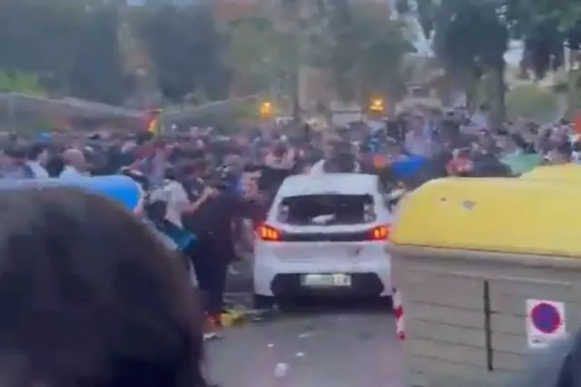 Εσπανιόλ-Μπαρτσελόνα: Τουλάχιστον 14 τραυματίες πριν το ματς από «τρελή» πορεία αυτοκινήτου