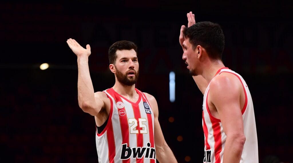 Ολυμπιακός – ΑΕΚ 87-85: Τα… χρειάστηκε κόντρα στον «μυθικό» Χέιλ