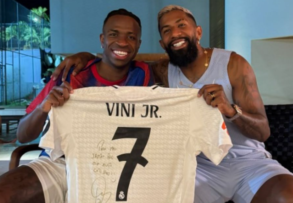 Συνάντηση…γιγάντων στη Βραζιλία: Ο Ροντινέι συναντήθηκε με τον Βινίσιους