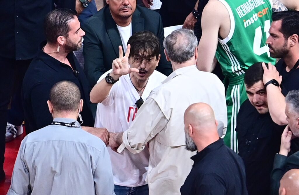 ΚΑΕ Παναθηναϊκός: «Δεν ισχύει ότι ο κύριος Γιαννακόπουλος έφυγε από το γήπεδο για να αποφύγει τη σύλληψη»