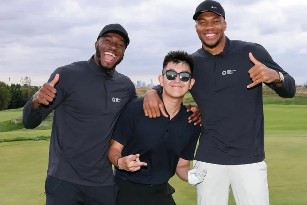 Γιάννης Αντετοκούνμπο: Κιτρινόμαυρες καρδούλες και φωτογραφία μαζί με τον Ρίτσαρντ Χσιάο (+pic)