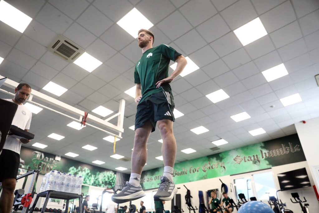 Παναθηναϊκός: Πλάνα από την πρώτη συγκέντρωση του «πράσινων» (vid)