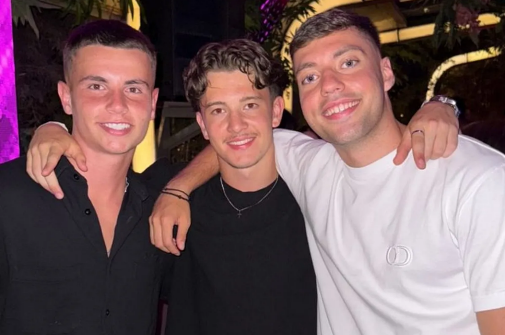 Καρέτσας, Μουζακίτης και Τζίμας σε κοινή βραδινή έξοδο