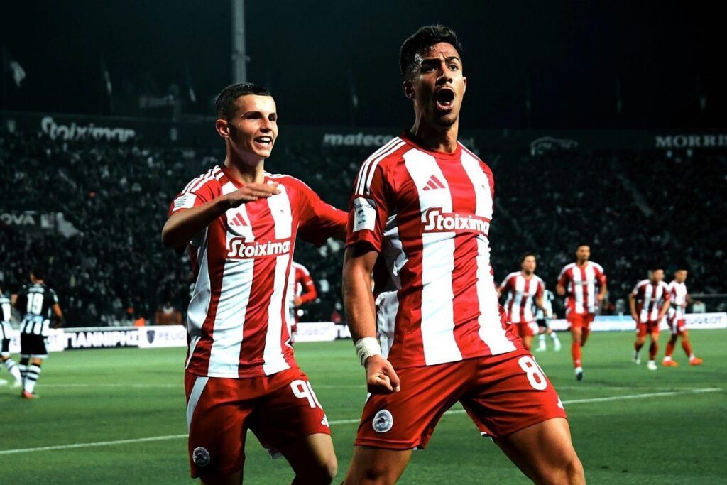 Ολυμπιακός: Μουζακίτης και Κωστούλας υποψήφιοι για το βραβείο Golden Boy 2025