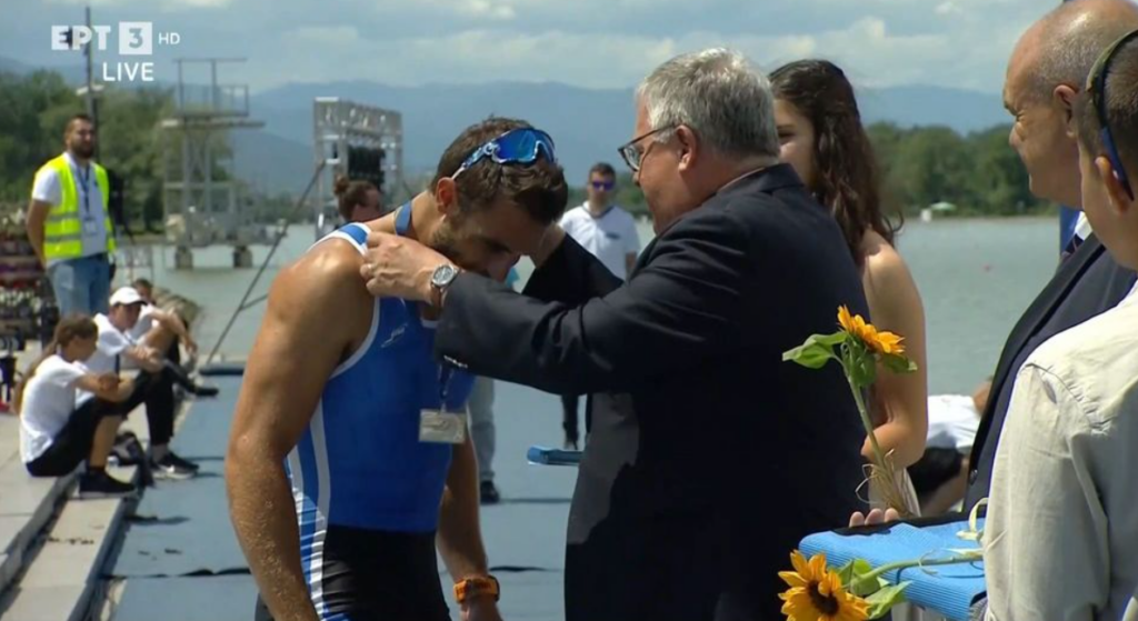 Στέφανος Ντούσκος: Η απονομή του αργυρού μεταλλίου (vid)