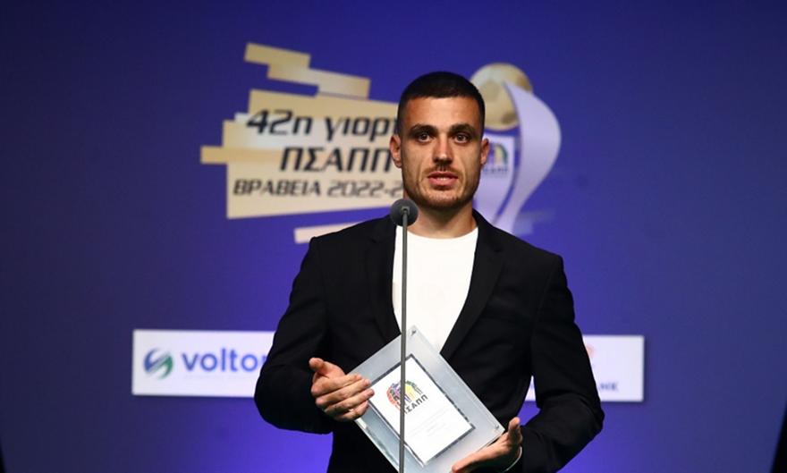 Τσιλιανίδης: Κρέμασε τα παπούτσια του – «Ένα χρόνο πάλευα για να βρω λέξεις… για το τέλος»