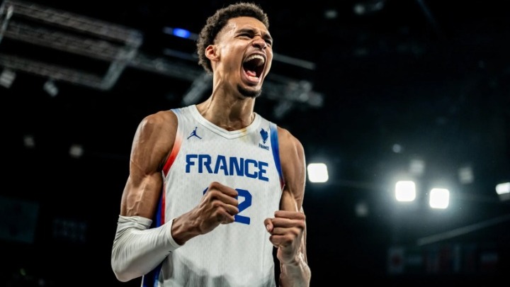 Γαλλία: Χάνει το Ευρωμπάσκετ 2025 ο Βίκτορ Ουεμπανιάμα