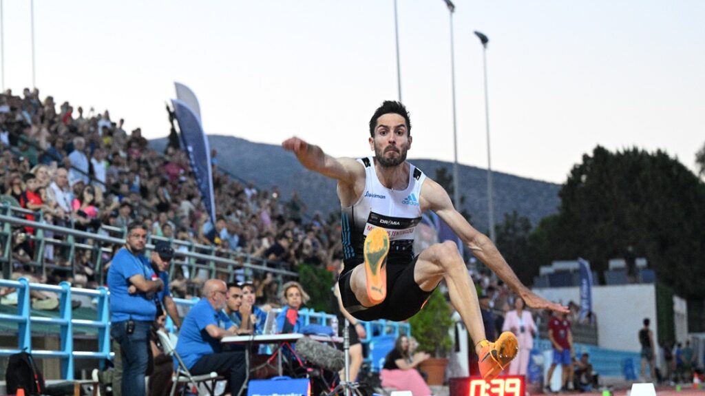 Τεντόγλου: Μια ακόμα κορυφή στα «Δρόμεια» με άλμα στα 8.19μ (vid)