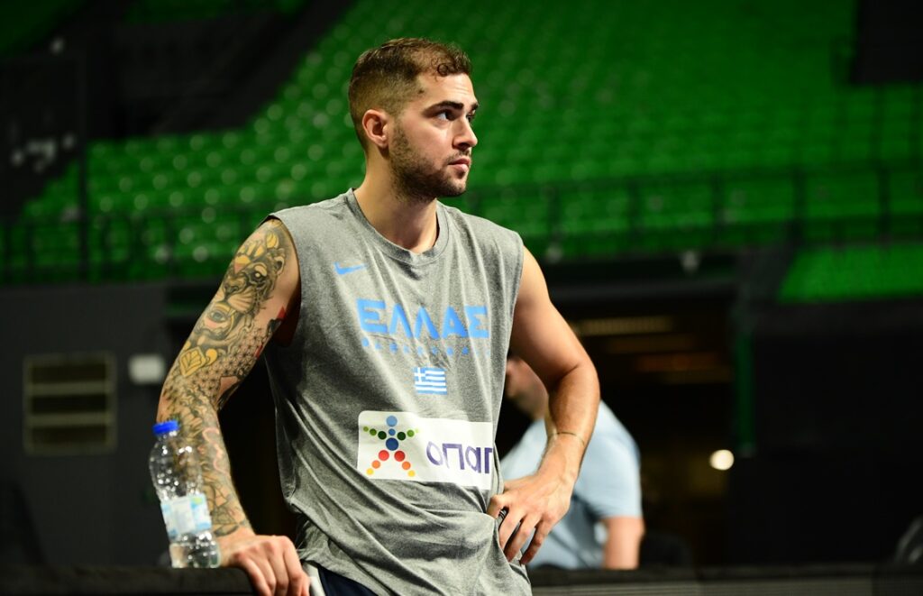 Τολιόπουλος: «Νιώθω πιο σίγουρος για τον εαυτό μου, για την Εθνική θα έπαιζα και στο “4”»