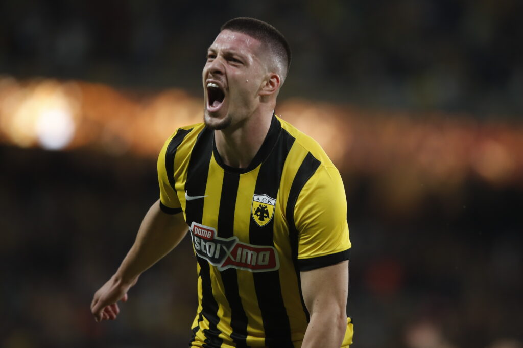 «Συναγερμός» στην ΑΕΚ: Ενοχλήσεις ο Γιόβιτς