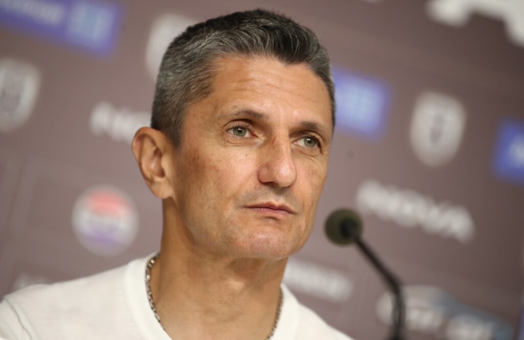 Λουτσέσκου: «Κάθε στιγμή της ζωής σου στον ΠΑΟΚ υπάρχει πίεση!»